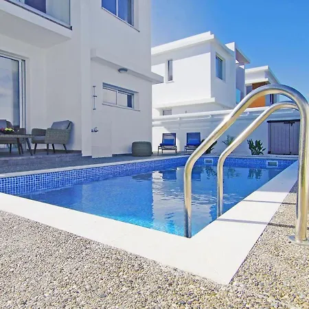 Villa Austin By Interhome
